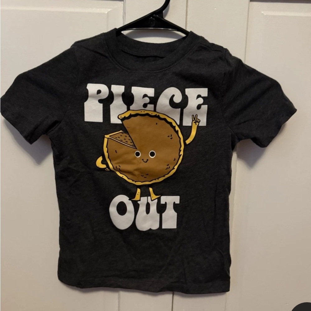 Old Navy Kids “Piece Out” Pie T-shirt. Size 5T.